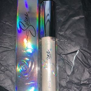 LIPGLASS/SELENA DE LA REINA The Washing Machine